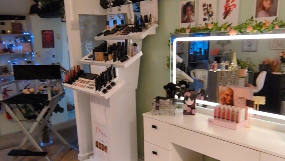 Imagen 1 de Tilly Rose Beauty Boutique