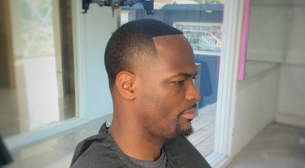 🇬🇩🌏 Barber