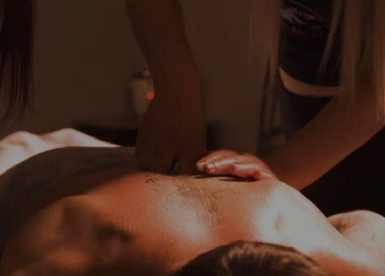 Relaxing massage at Tropical Touch Columbus LLC in Columbus, Ohio, US, offering soothing wellness experiences.