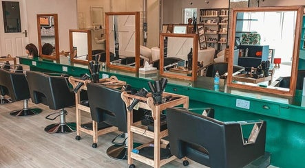 Εικόνα Ôra Hair & Beauty 2