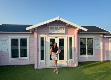 Beauty By Ella salon, a charming pink venue in Tamworth, England, GB offers beauty and wellness services.