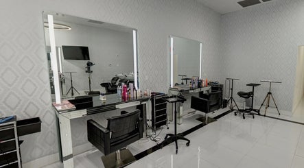 Glamorous salon setup at Beauty Locks Hair Extensions in North Miami Beach, Florida, US showcasing styling stations.