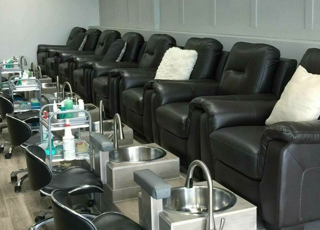 Comfortable pedicure chairs at Luna Nails and Spa in Ottawa, Ontario, CA.