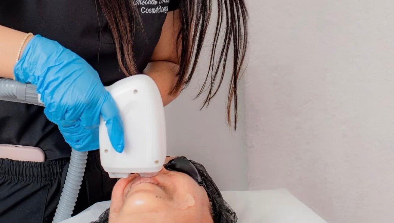 Tratamiento facial en The Beauty Room by Michelle Matos, San Cristóbal, San Cristóbal, DO.