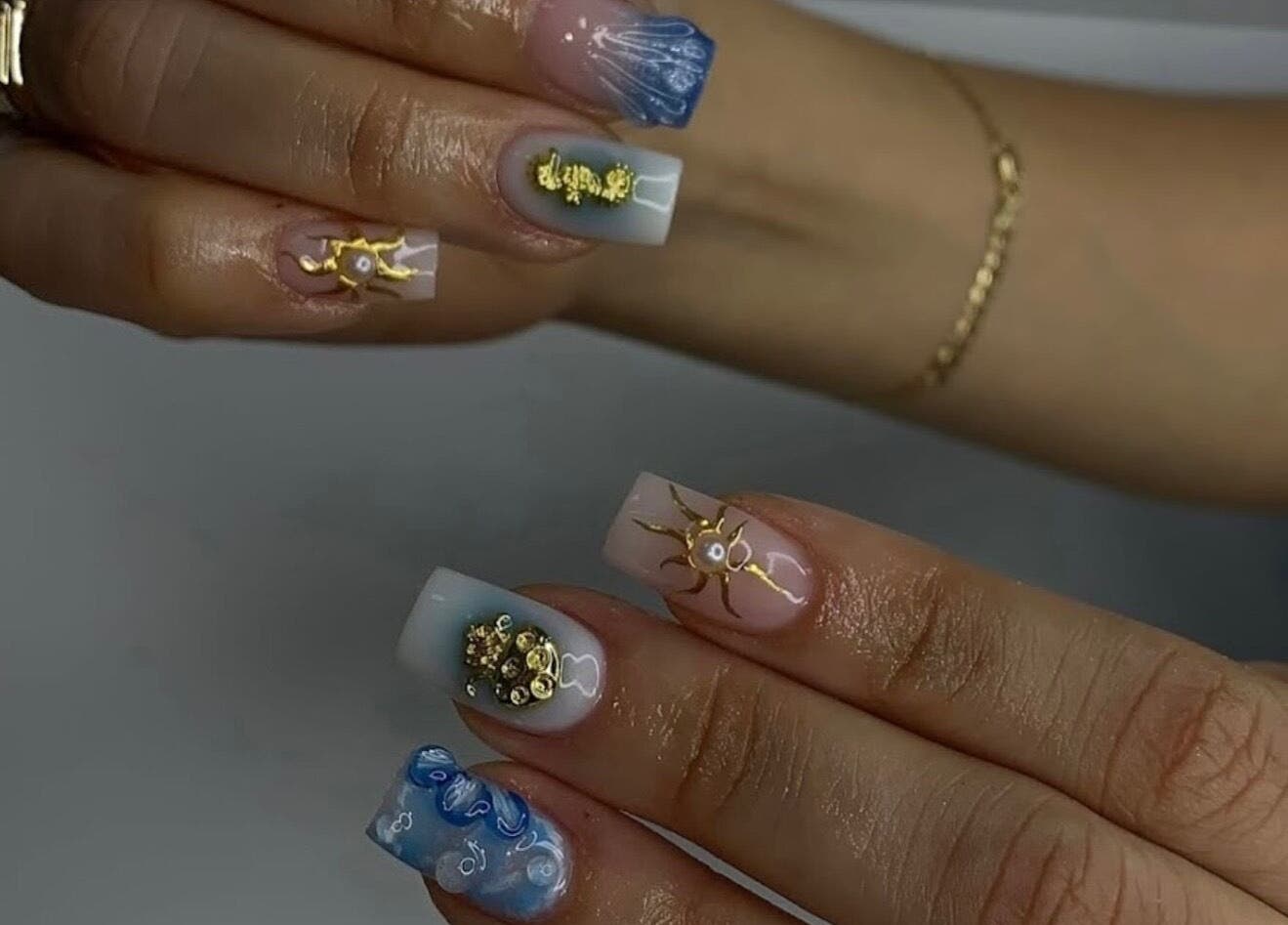 Elegante diseño de uñas en The Beauty Room by Michelle Matos, San Cristóbal, San Cristóbal, DO.