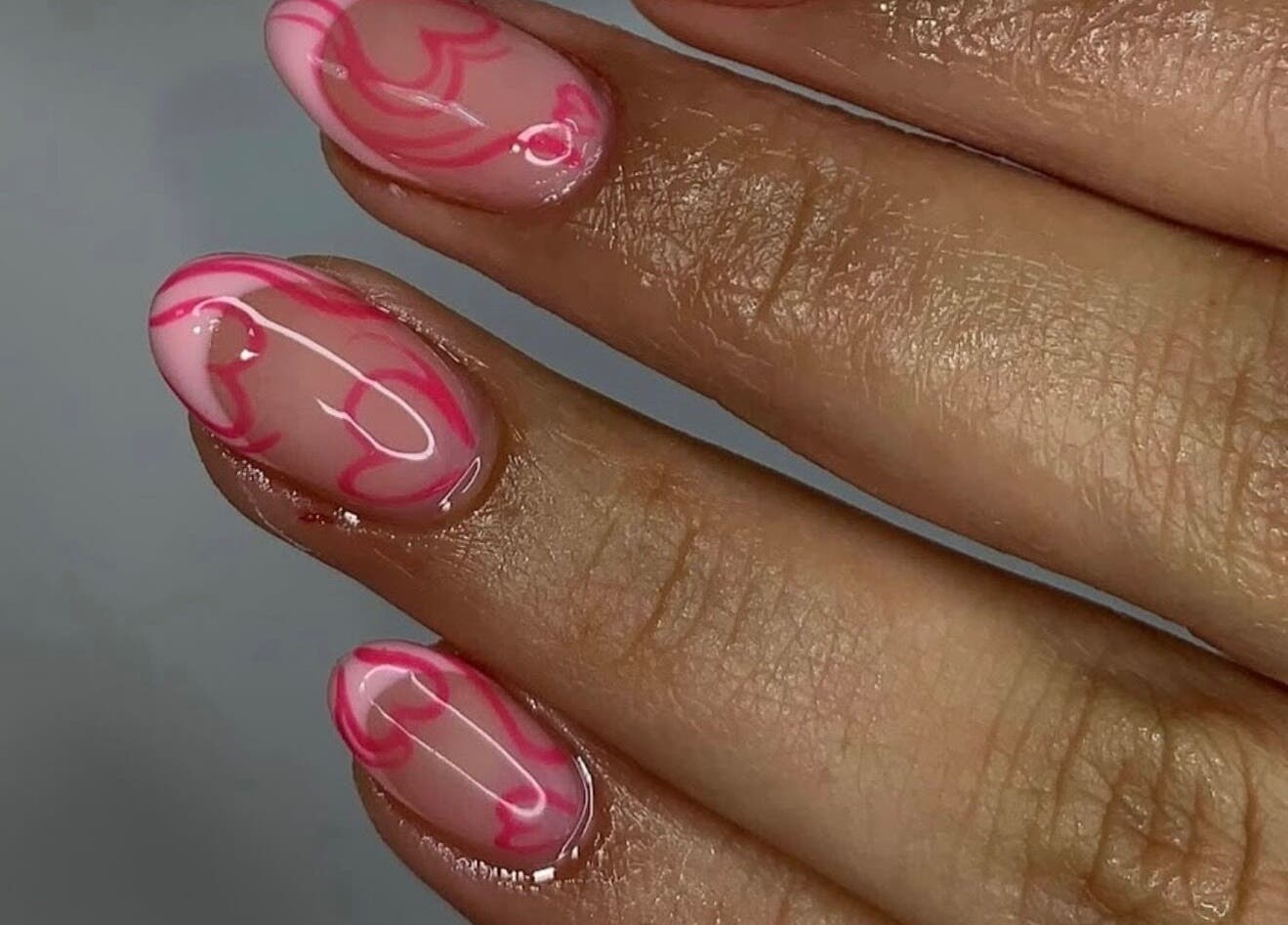 Hermosas uñas rosadas con diseño en The Beauty Room by Michelle Matos, San Cristóbal, San Cristóbal, DO.