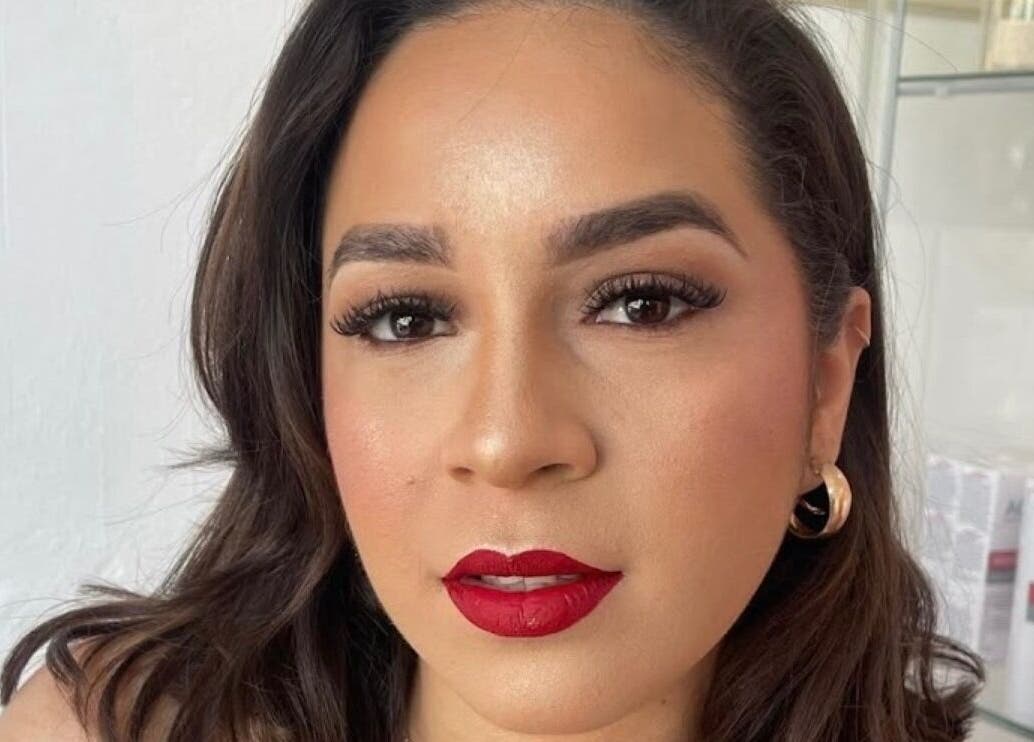 Mujer con maquillaje impecable en The Beauty Room by Michelle Matos, San Cristóbal, San Cristóbal, DO.