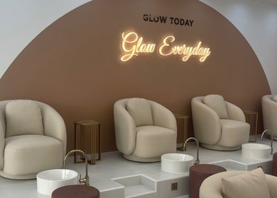 Luxurious seating at Nails House Beauty Center, الشارقة, إمارة الشارقةّ, AE for a relaxing experience.