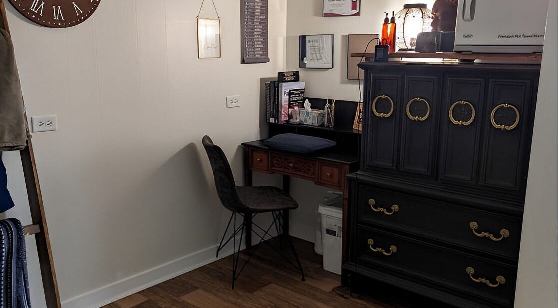 Inviting massage therapy room at Sunny's Massage Therapy, Union City, Tennessee, US with a cozy decor.