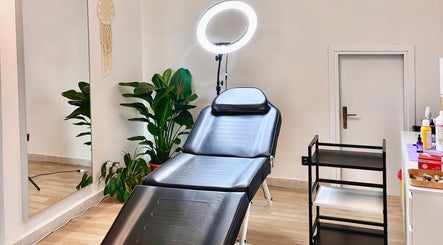 Lux Piercing & Tattoo Studio