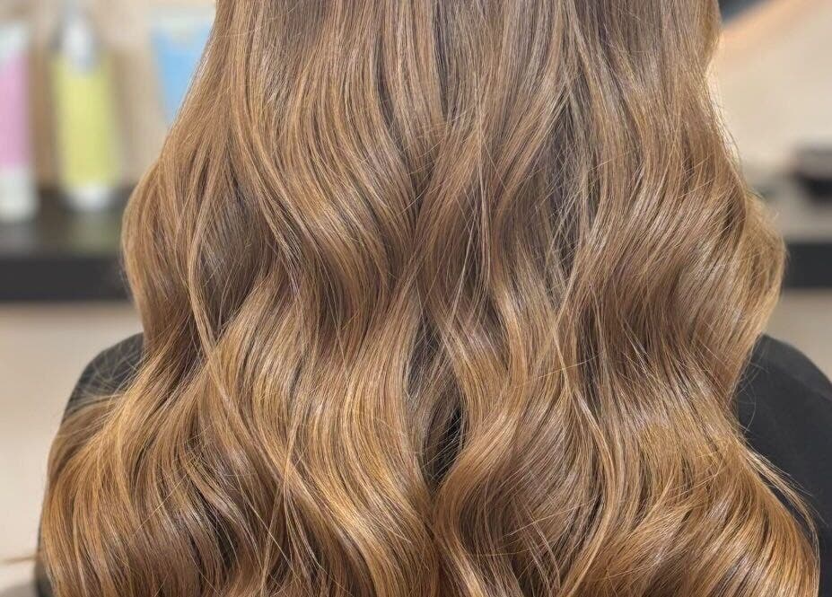 Elegant wavy hairstyle at FLD - Hair by Freya Chobham, Chobham, England, GB salon.