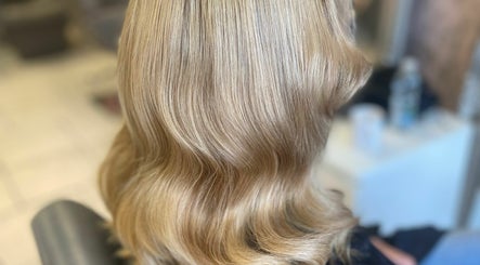 Ellie Macmillan Hair изображение 3