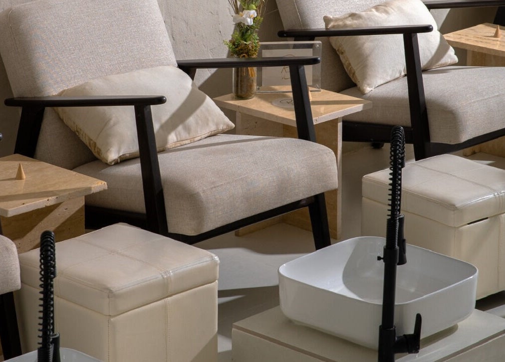 منطقة بمقاعد للاسترخاء في Ramsha Salon and Spa | Dammam بالدمام, المنطقة الشرقية, SA.