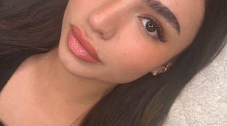 Close-up of a woman's radiant makeup at Valentina Beauté, Montréal, Québec, CA.