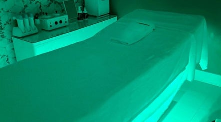 Spa Blu Kingston