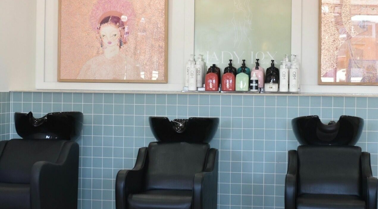 Chic hair wash stations at Lady Lox in Joondalup, Western Australia, AU, perfect for a relaxing experience.