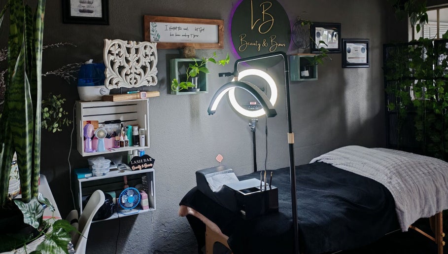 Image de Lash Bar Beauty and Brows 1
