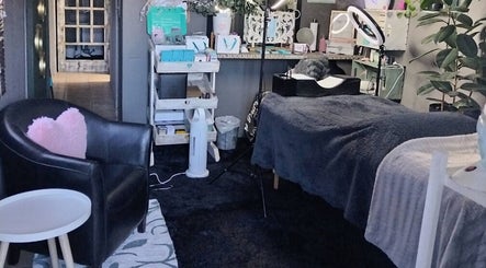 Image de Lash Bar Beauty and Brows 2