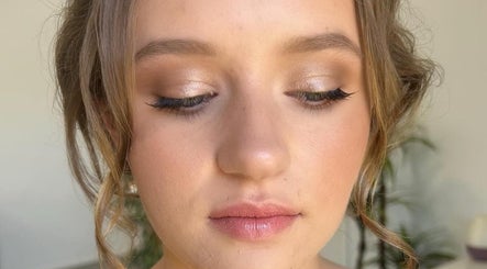 Maddi Jane Artistry and Beauty  vaizdas 2