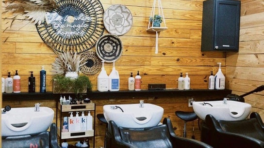 Meraki & Co. Salon- Bekah Wright