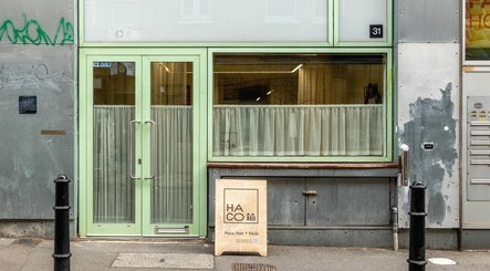 Haco 箱 Hair + Nails Hoxton зображення 3