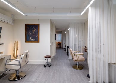 Interior of Haco 箱 Hair + Nails Hoxton featuring modern chairs in London, England, GB.