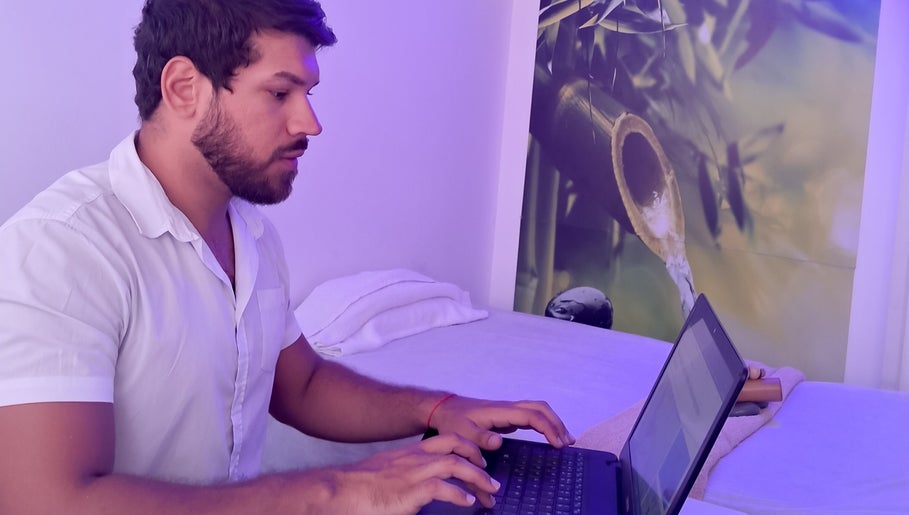 Cabo Frio Studio MassoTerapia e Holismo Terapias Integrativas obrázek 1