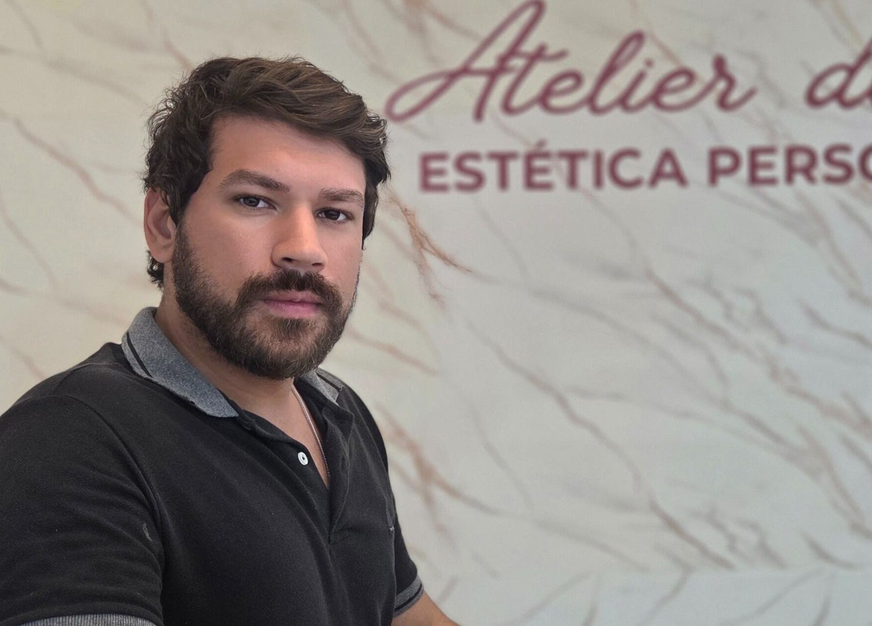 Profissional em Studio Massoterapia e Holismo Terapias Integrativas Rio das Ostras, Rio De Janeiro, BR.