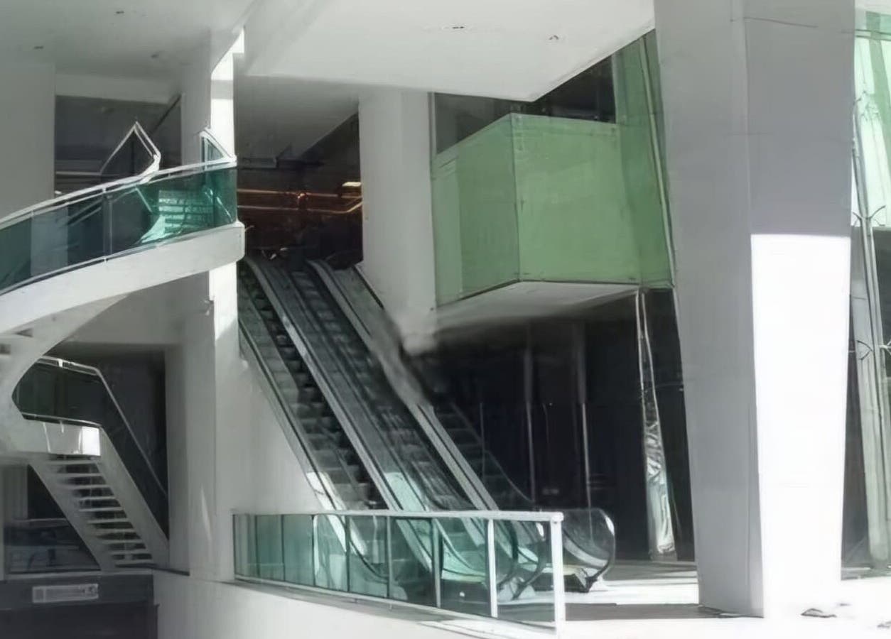 Escada moderna no Niterói Studio MassoTerapia E Holismo Terapias Integrativas em Niterói, Rio De Janeiro, BR.