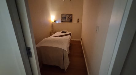 La-moon Thai Massage (Caulfield North) image 3