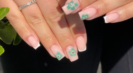 AS Beautyxx image 2