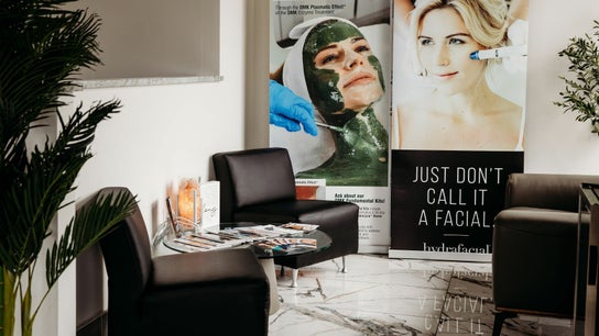 At Oceanfront - Vogue Lashes and Spa 3