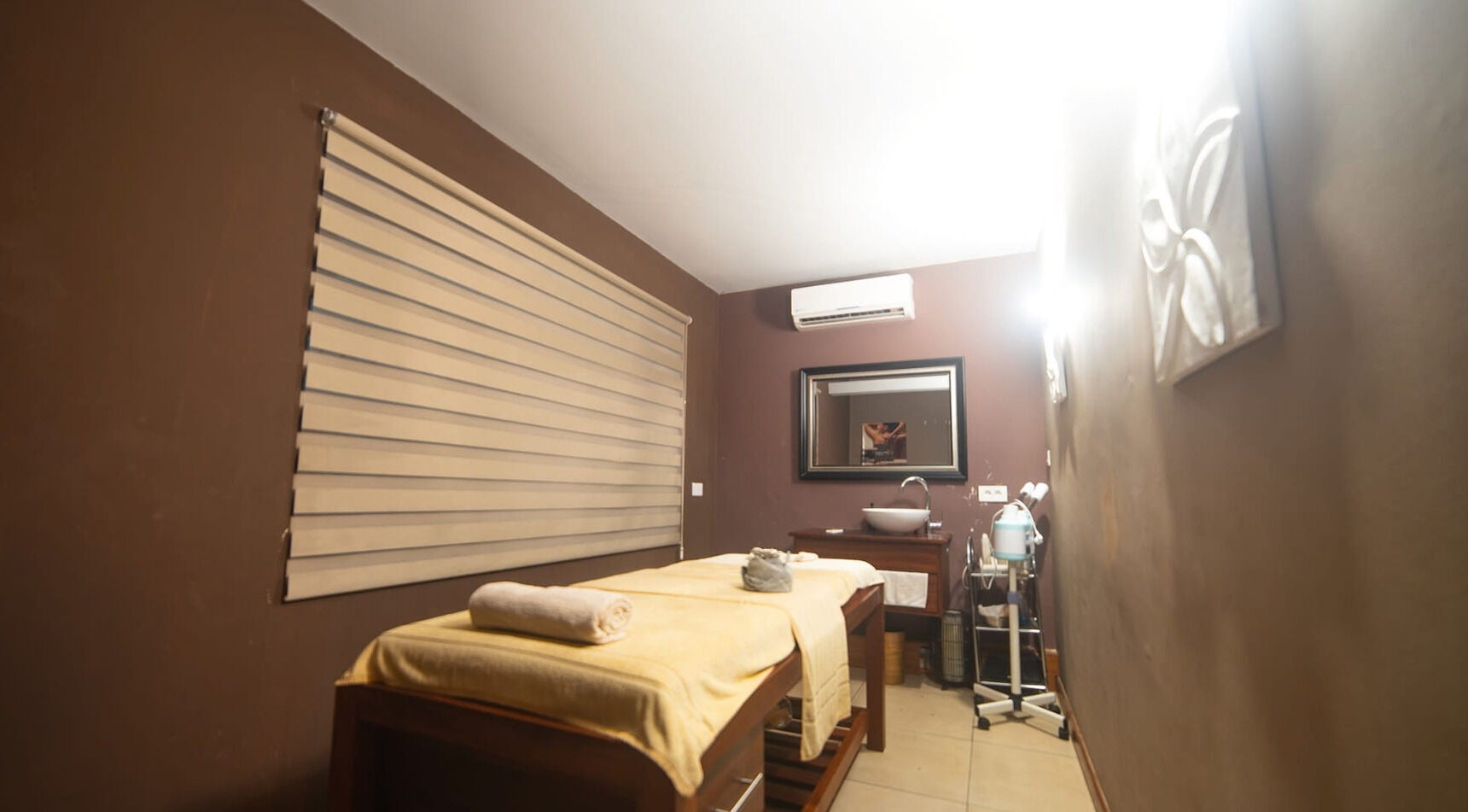 Salle de massage apaisante à OCEAN SPA BLACK RIVER, Rivière Noire, Rivière Noire, MU.