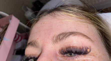 Lashes by Sinead imaginea 3