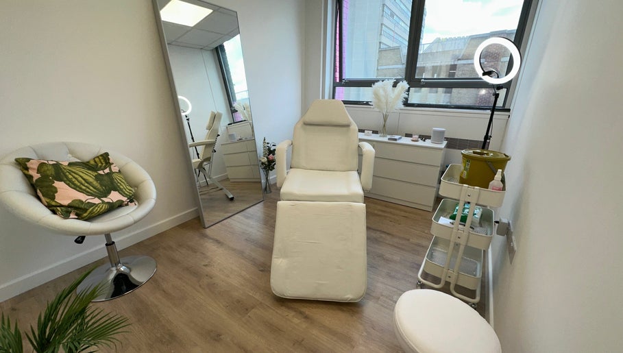 Fleur Aesthetics - East London Clinic, bilde 1