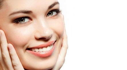Superb Eyebrows image 3