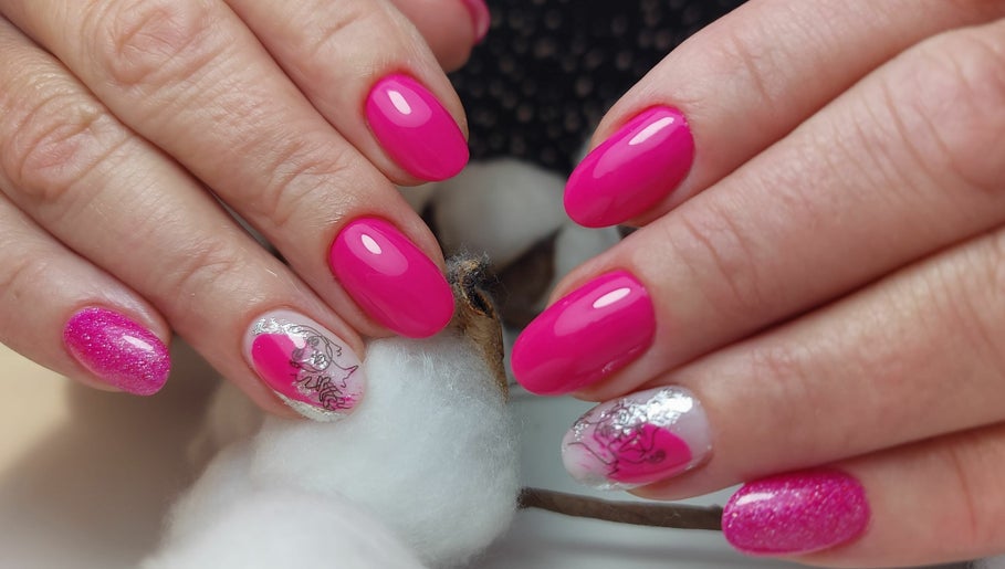 Pinky Nails image 1