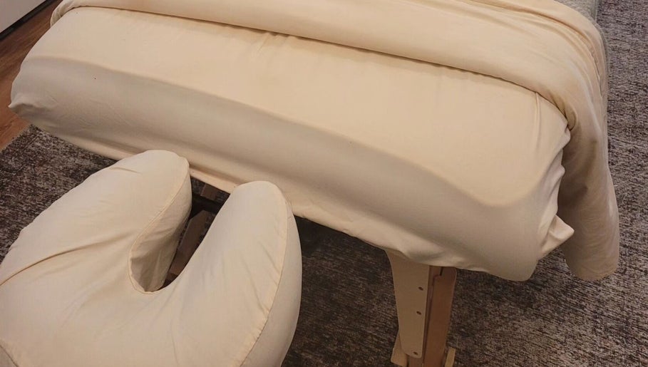 B-Intuitive Massage image 1