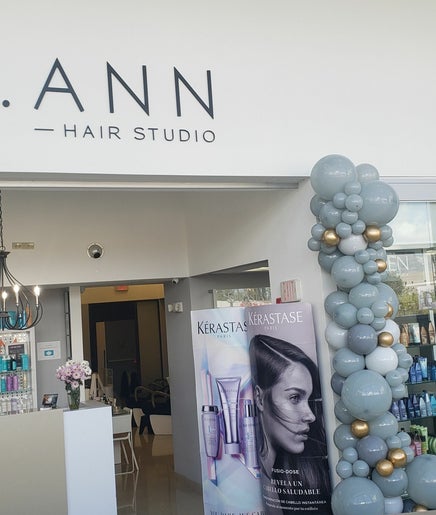 J.Ann Hair Studio – obraz 2
