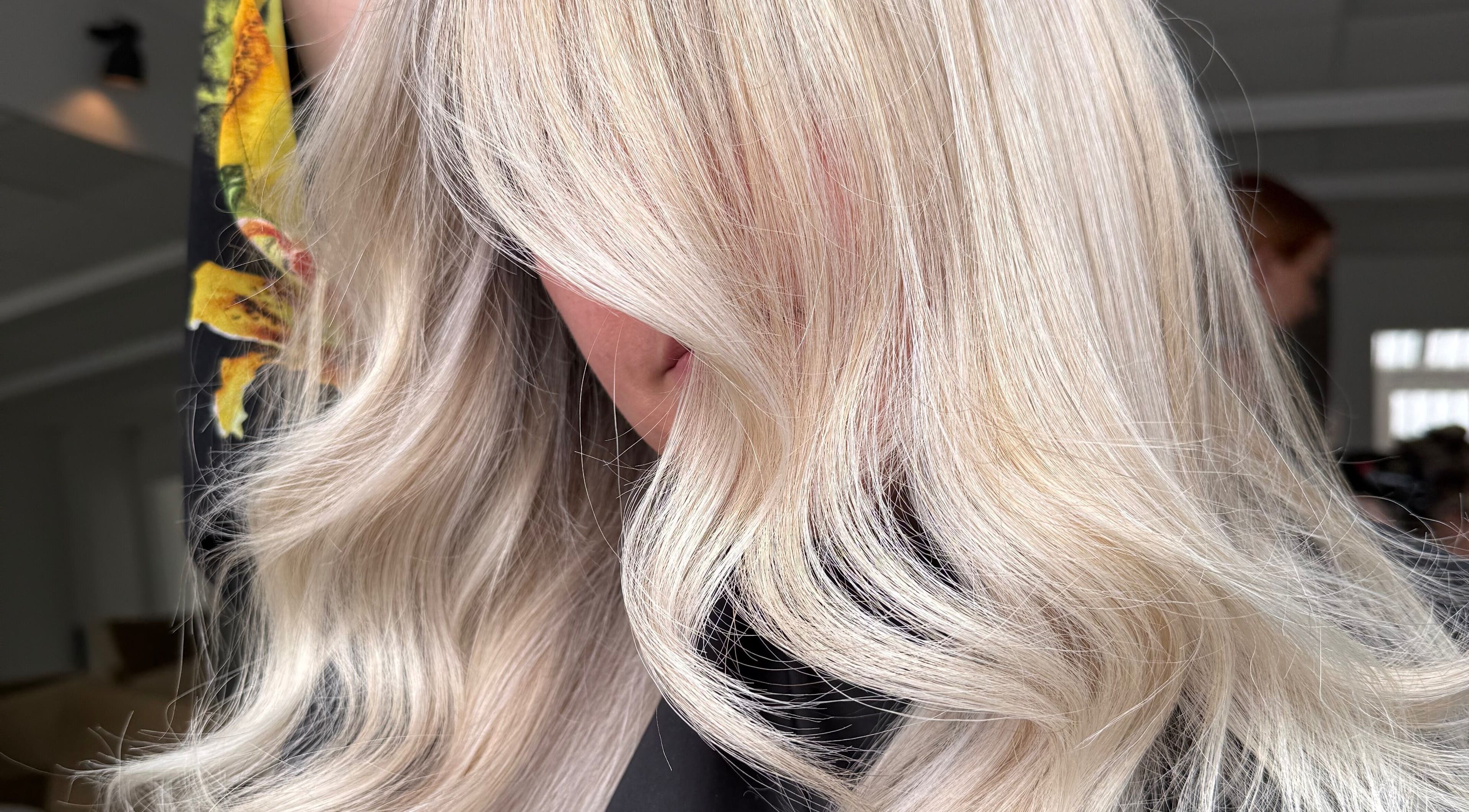 Styled blonde hair with golden waves at saradoeshair in Stoke-on-Trent, England, GB.