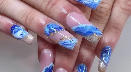 Gloxy Nails image 2