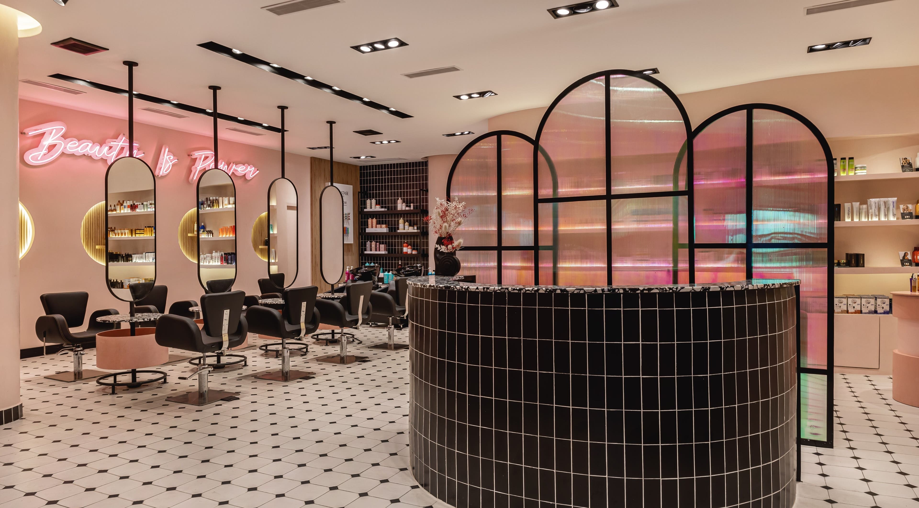 Modern salon interior at The Beauty Lab - Los Cacicazgos, Santo Domingo, Distrito Nacional, DO, stylish and inviting.