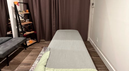 hình ảnh 2 của United Roots Massage