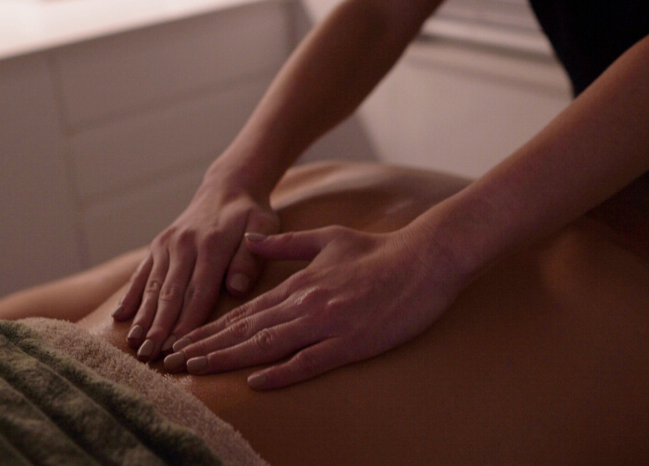 Relaxing massage at The Skin Firm in Cape Town, Western Cape, ZA. Experience tranquility and rejuvenation.