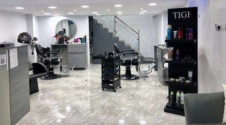 Εικόνα Salon and Spa Elegant 2