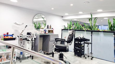 Salon and Spa Elegant