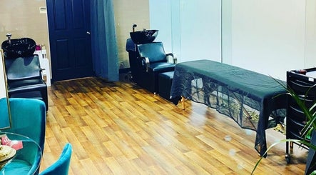 Blu Boutique Hairdressing, bilde 3