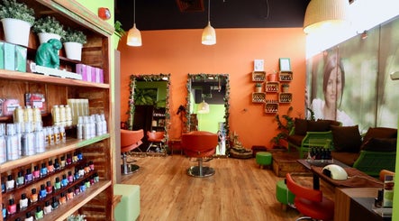 The Organic Glow Beauty Lounge JVC image 2