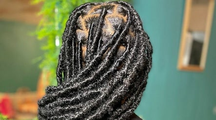 Emiah's Beauty Bar