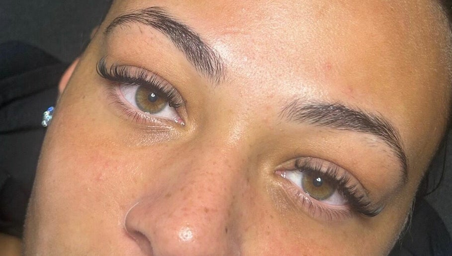Syds Lashes image 1